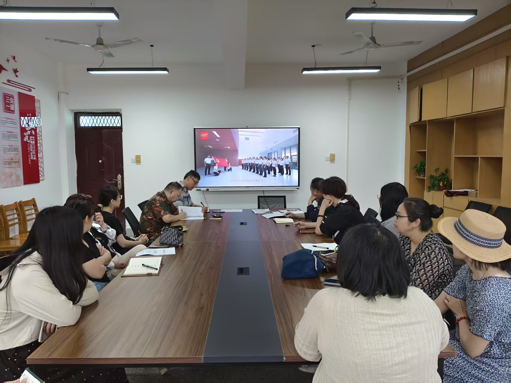 1f7183b0a7124df7982577d0f328507d.jpg 1f7183b0a7124df7982577d0f328507d.jpg