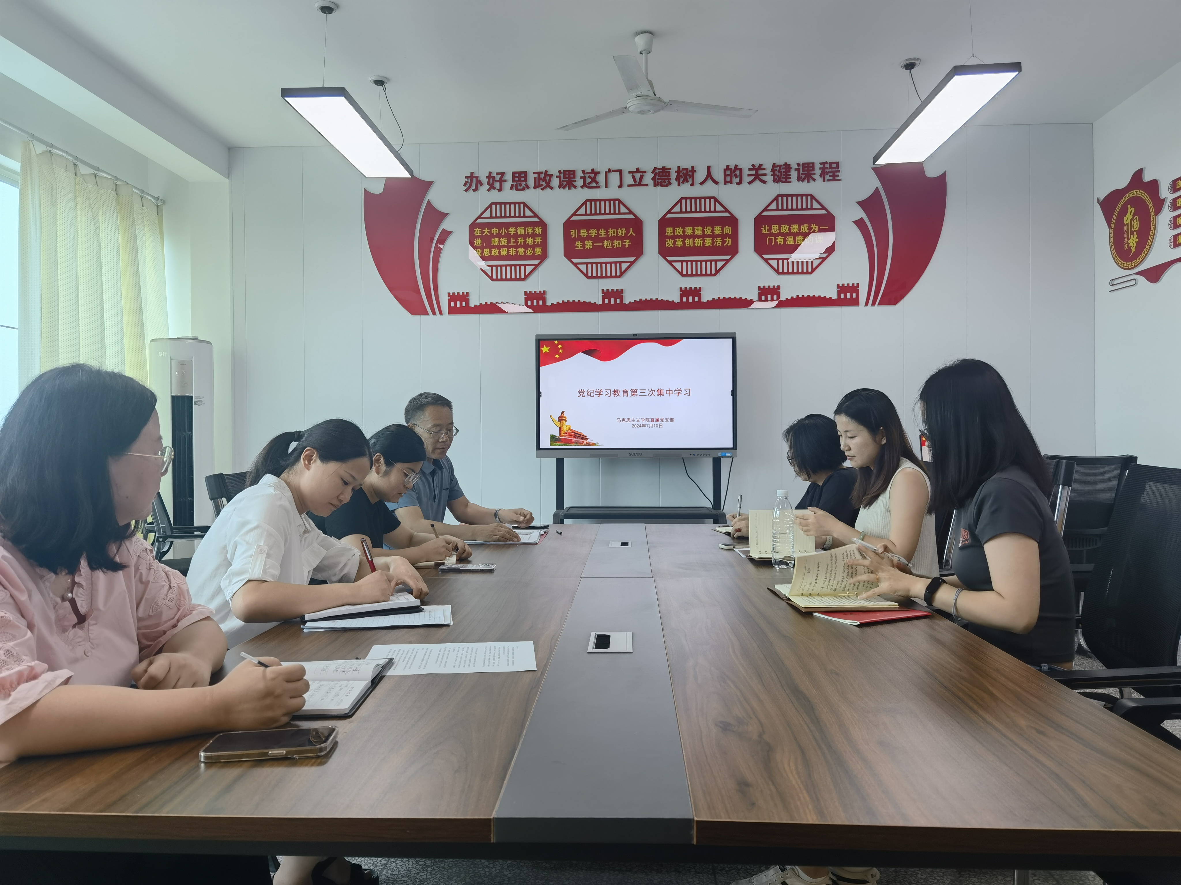 248c1d49d462422ea26d3e68375bba2b.jpg 248c1d49d462422ea26d3e68375bba2b.jpg