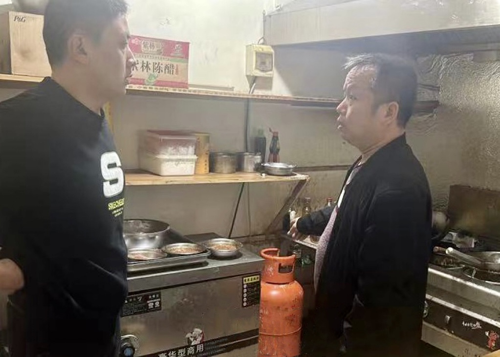 4138d54fa48c4e2999913997a212d714.jpg 4138d54fa48c4e2999913997a212d714.jpg