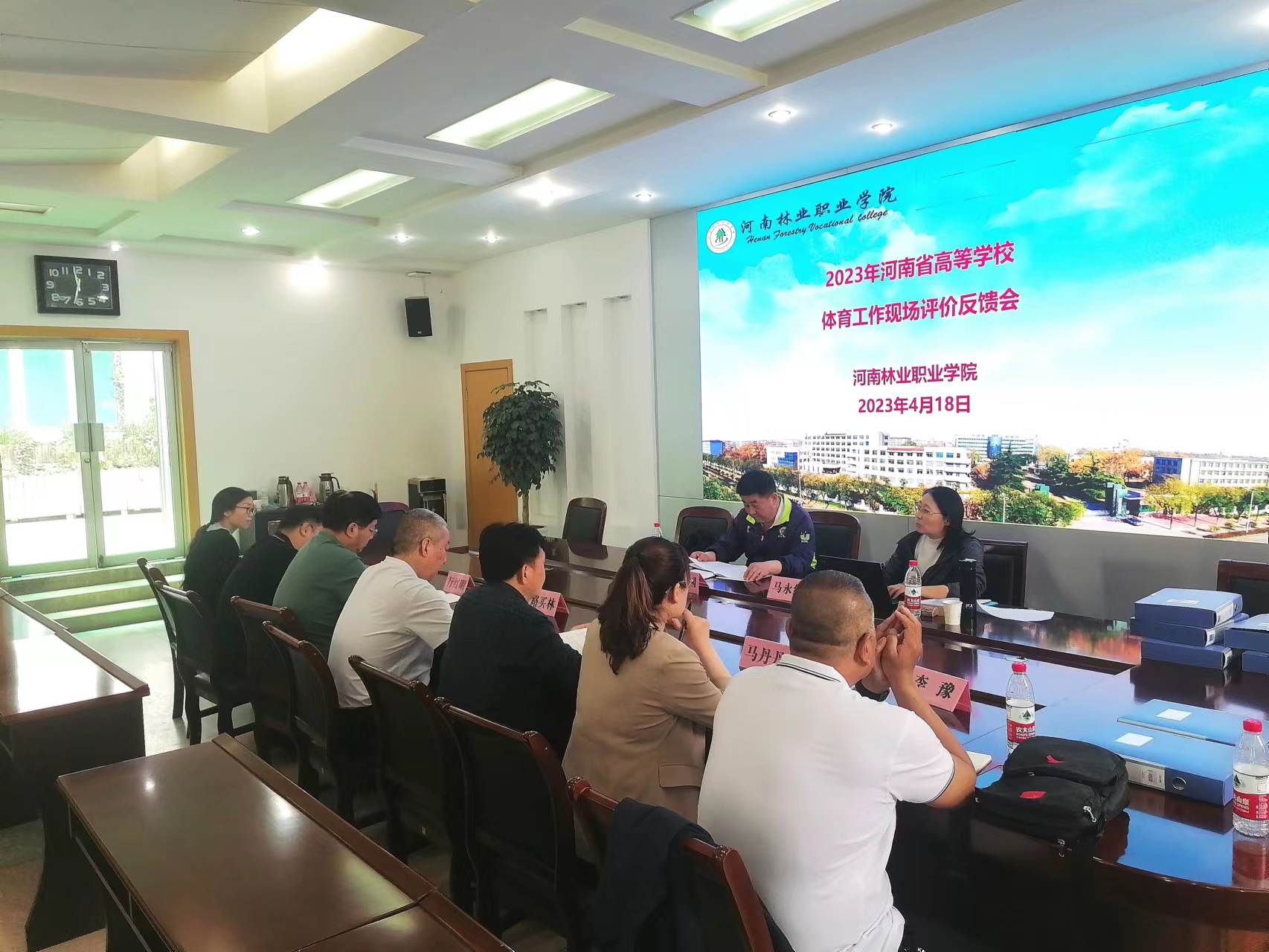 9d95df0e572949deab9c6a5d711d66c0.jpg 9d95df0e572949deab9c6a5d711d66c0.jpg