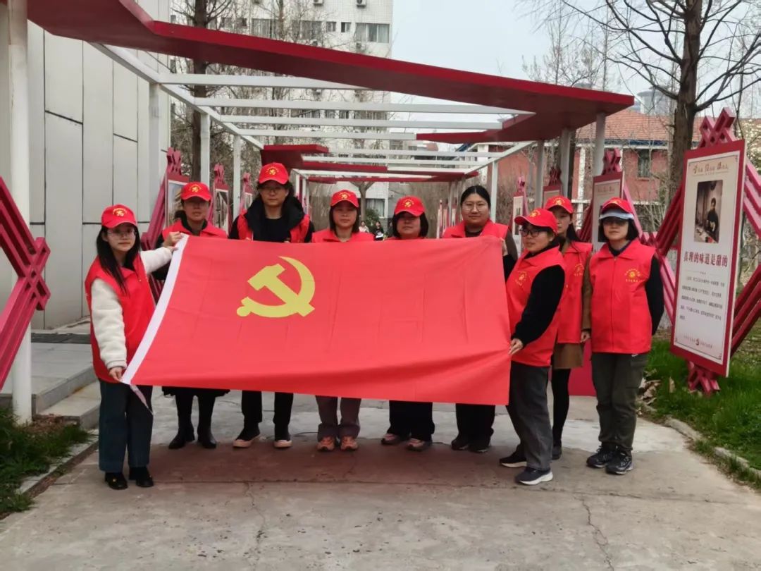 9e23c1fccec64e4baeb3e31d16fe888c.jpg 9e23c1fccec64e4baeb3e31d16fe888c.jpg