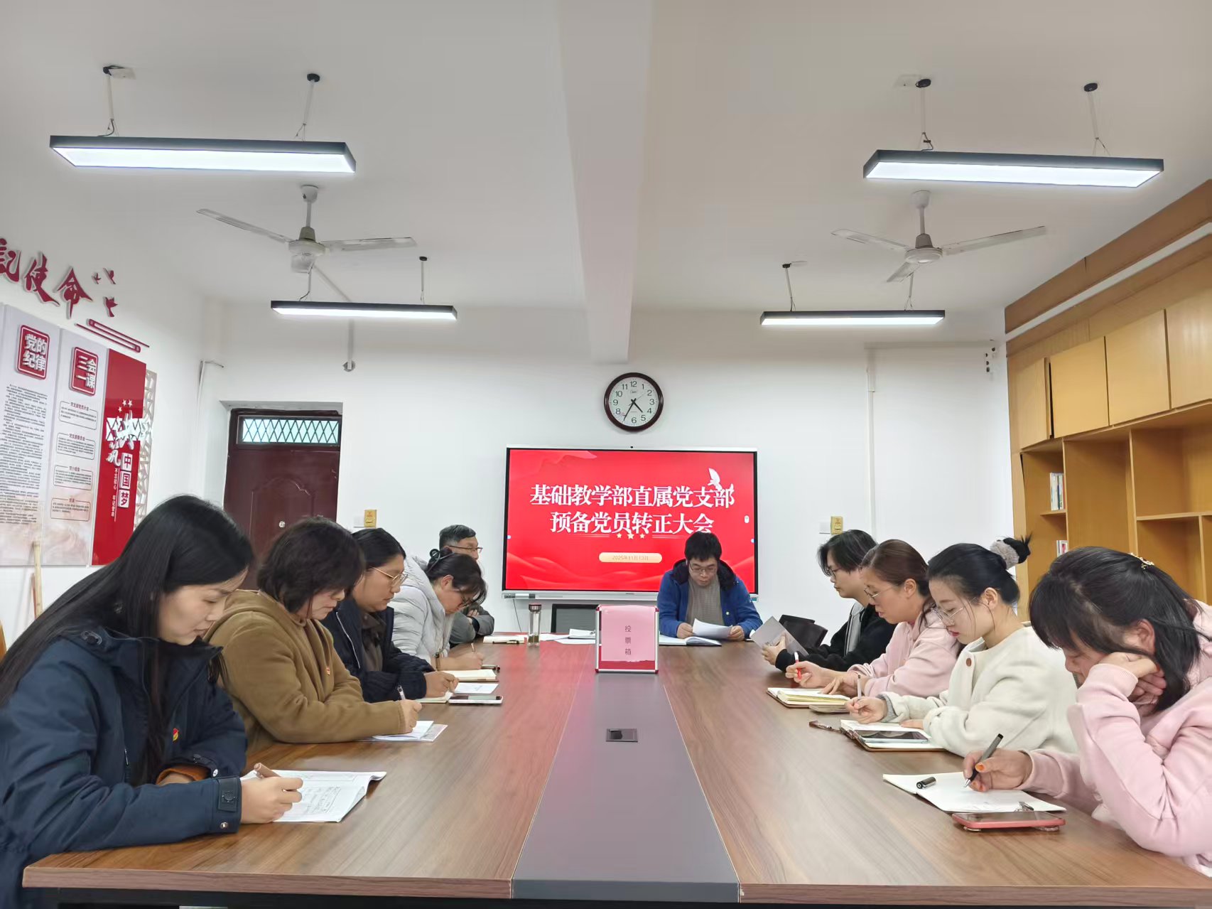 c3e6ae5822e54defb435d0a07dc3dd56.jpg c3e6ae5822e54defb435d0a07dc3dd56.jpg