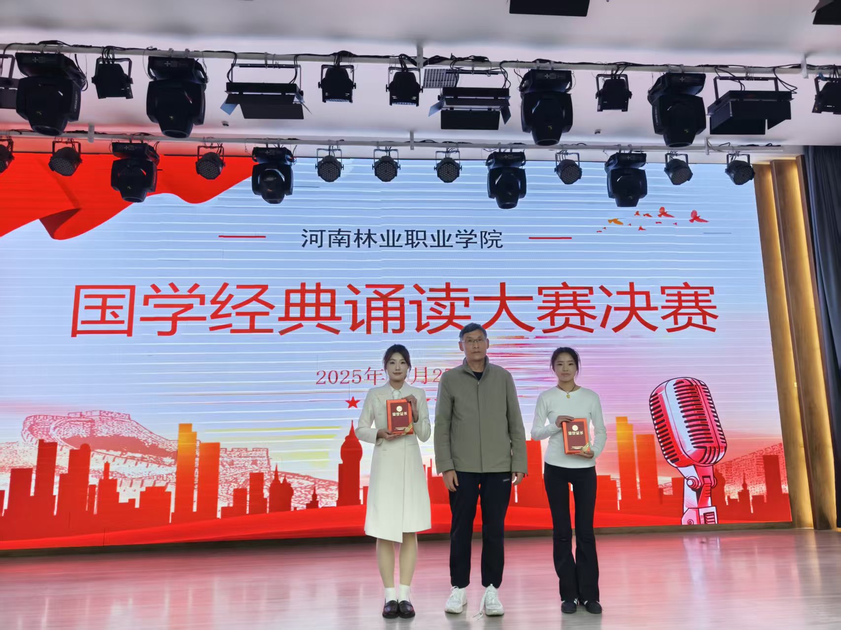 4073c830e638450db4c517882f86ed7b.jpg 4073c830e638450db4c517882f86ed7b.jpg