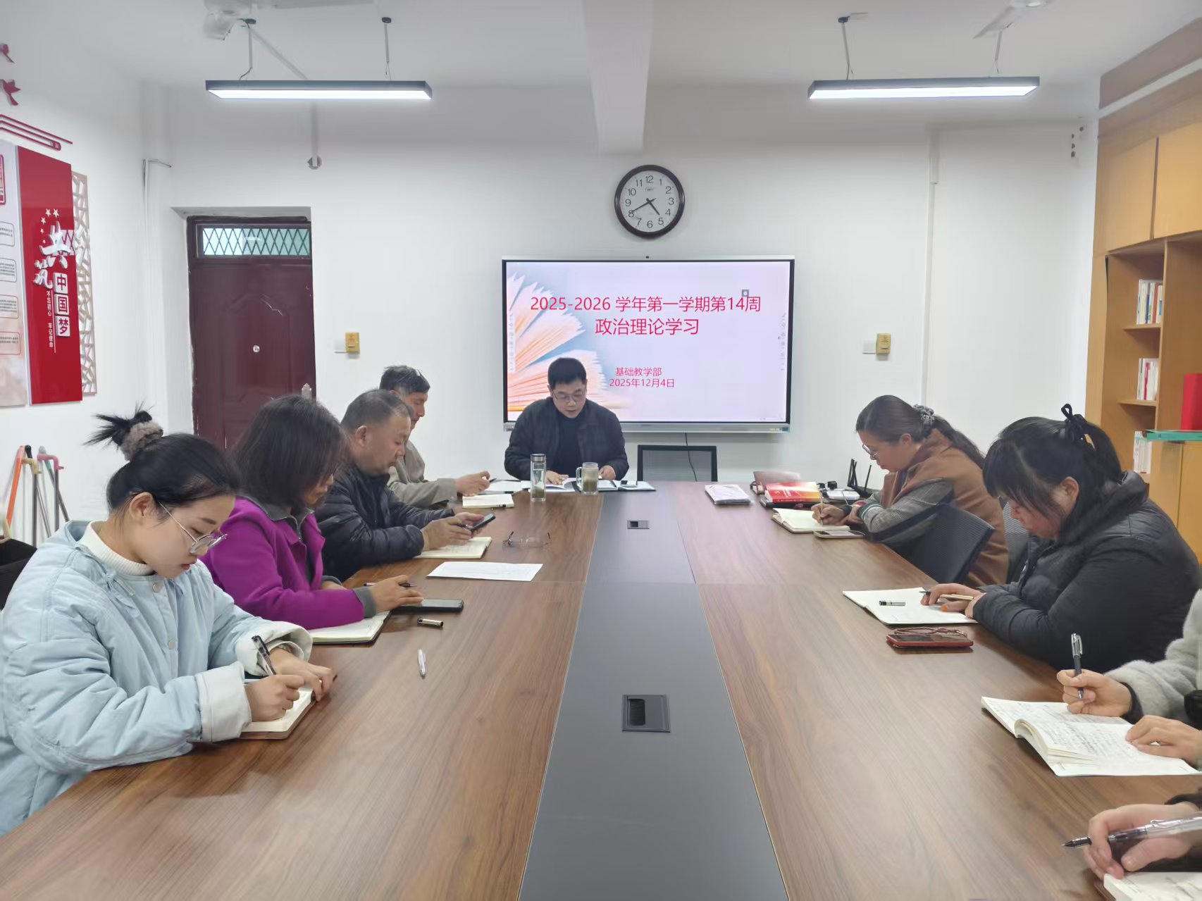 3161196d3d87431cb00d142e87ec8152.jpg 3161196d3d87431cb00d142e87ec8152.jpg