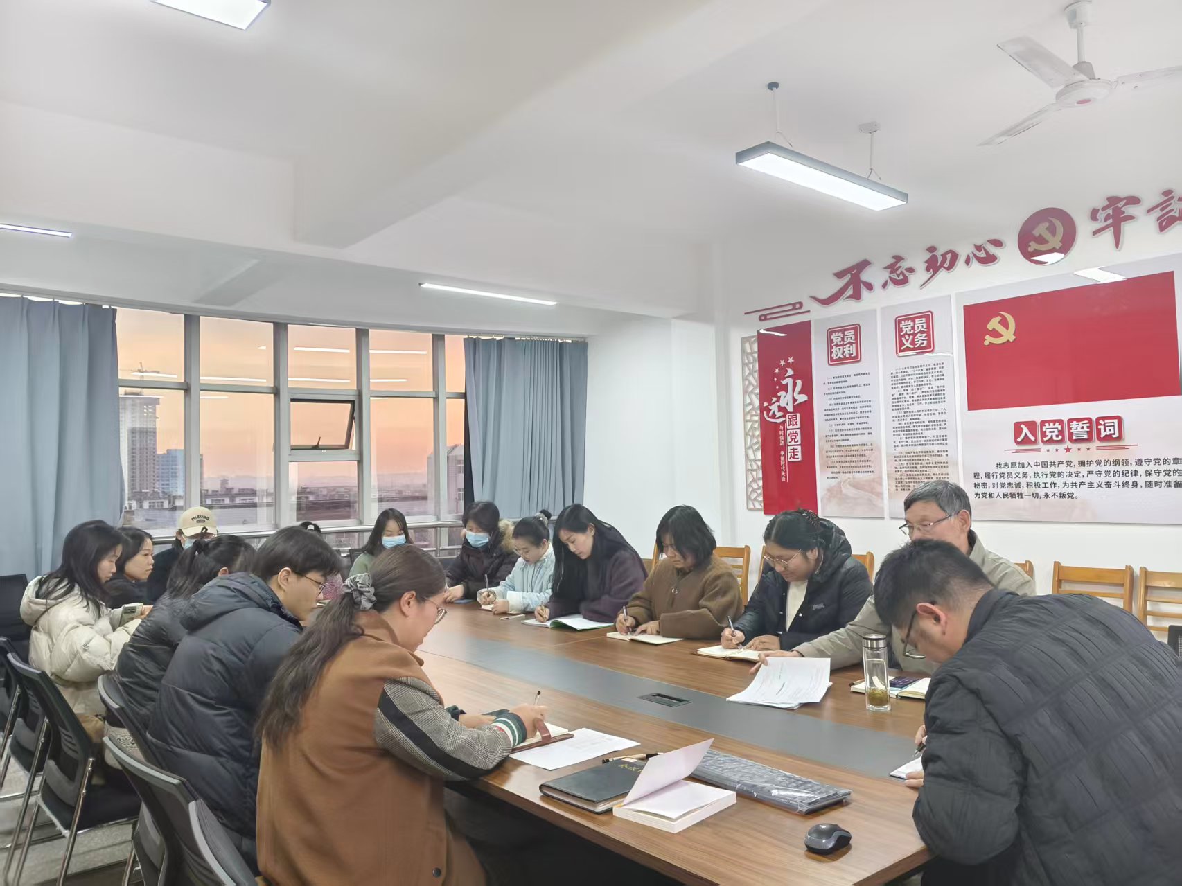 bd486b7a04414869b648be551caf63af.jpg bd486b7a04414869b648be551caf63af.jpg