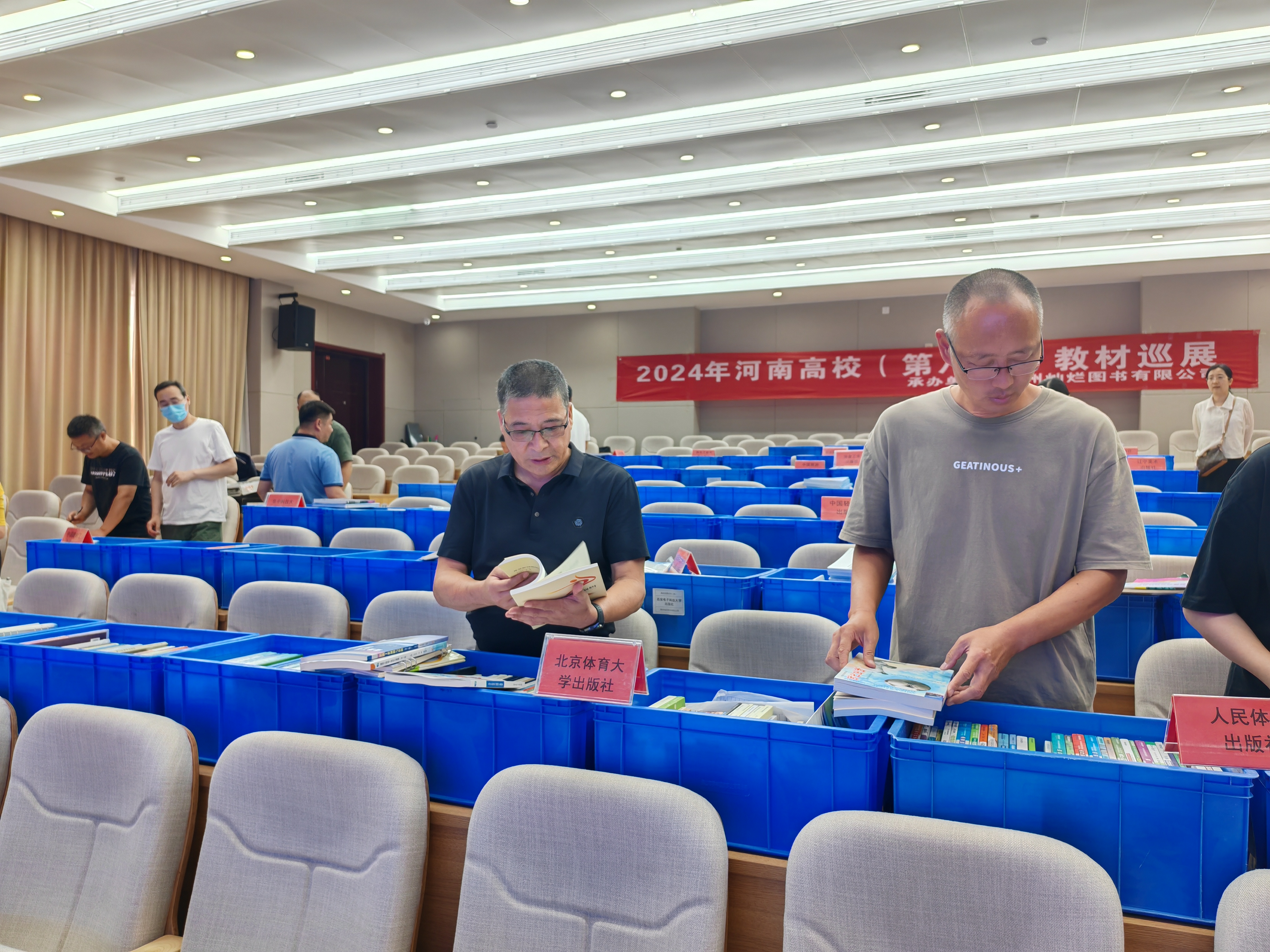 0ae1971573604a659f60a790d9e6f3e0.jpg 0ae1971573604a659f60a790d9e6f3e0.jpg