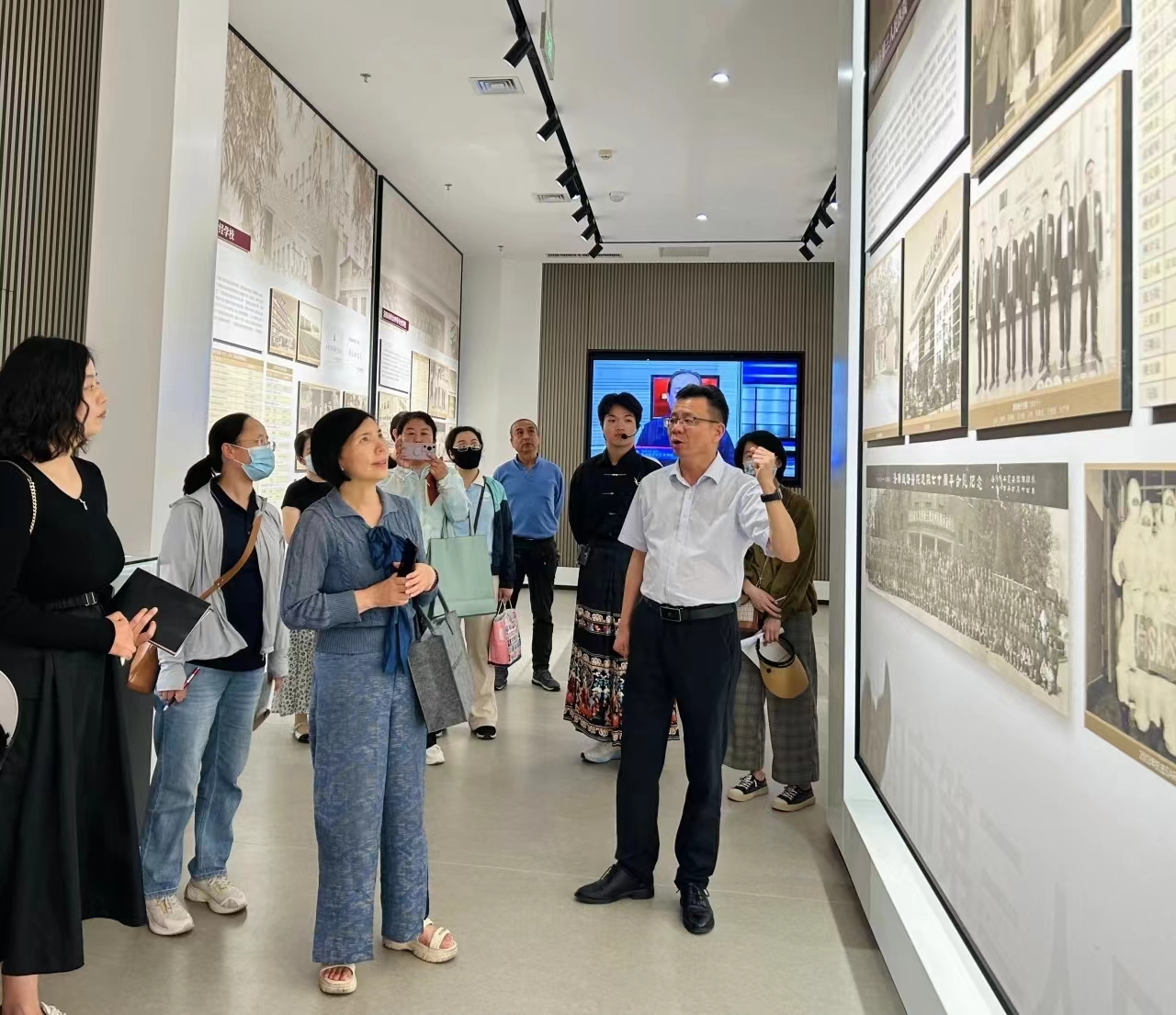 bcb4de161ae64babb8f8c73ccf3680e2.jpg bcb4de161ae64babb8f8c73ccf3680e2.jpg