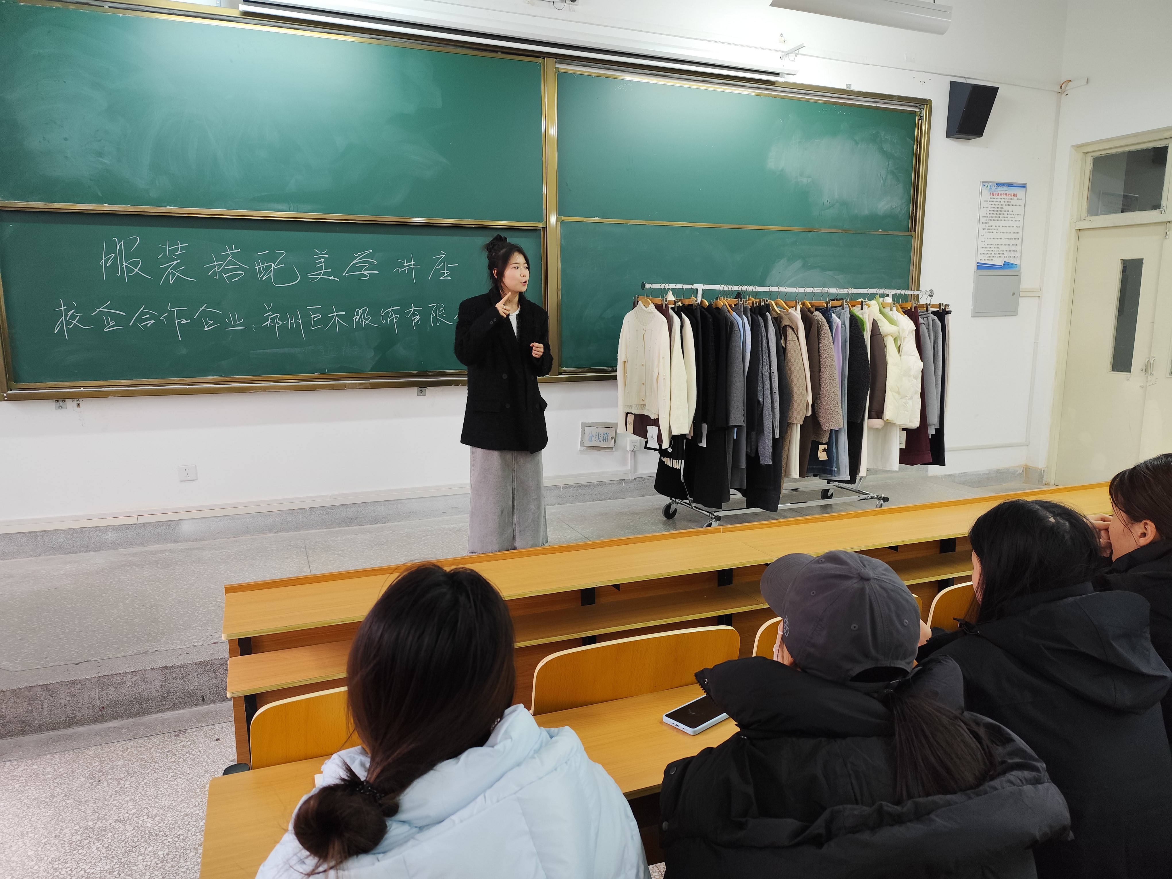 faf74d20629c40b5b6e431a4215a85f9.jpg faf74d20629c40b5b6e431a4215a85f9.jpg