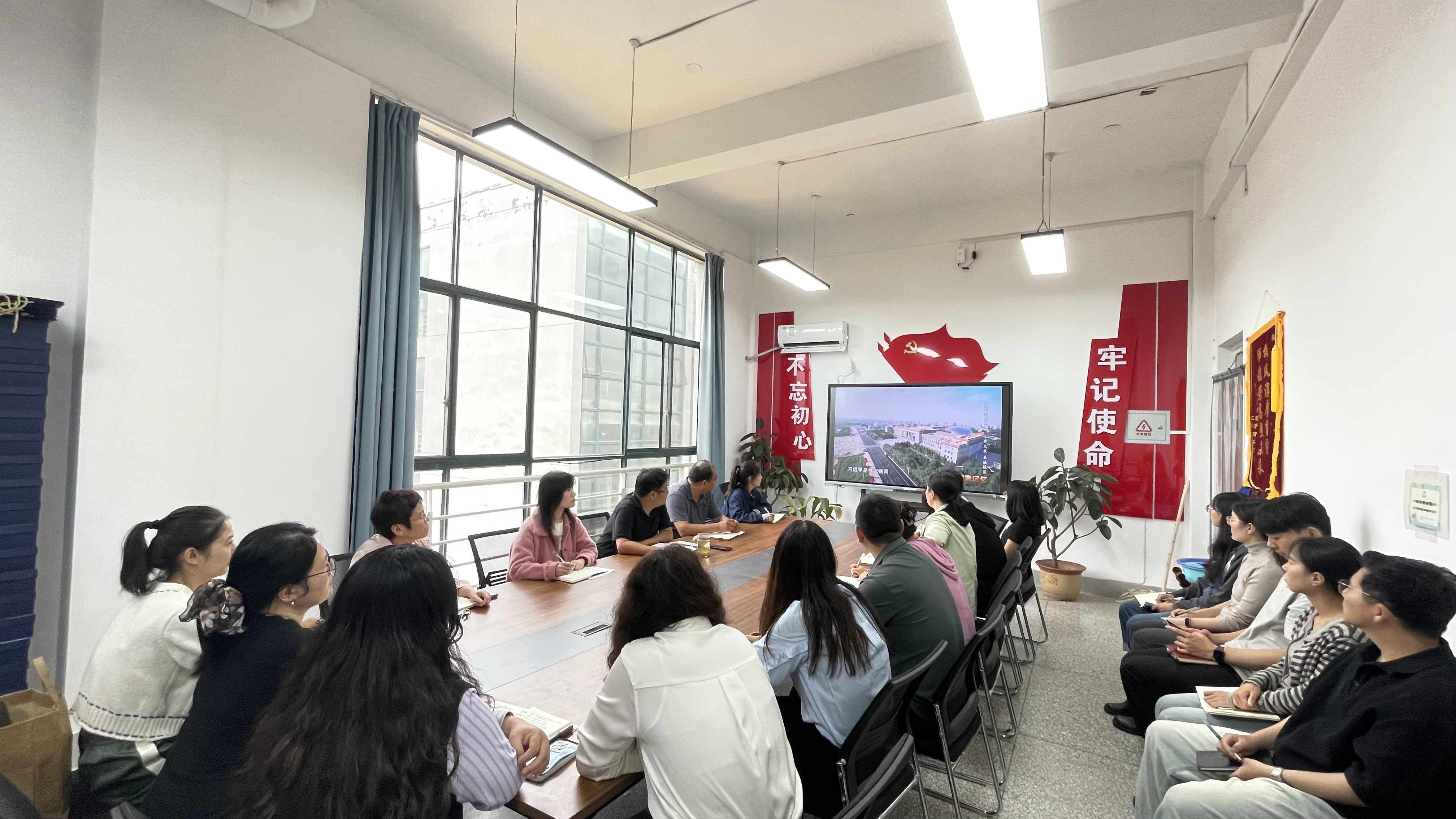 621dc1cf81414a14839a2bb4d92bd6b1.jpg 621dc1cf81414a14839a2bb4d92bd6b1.jpg