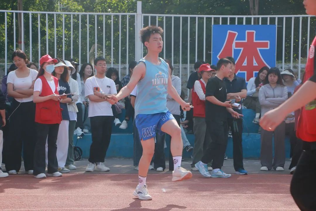 b77e832c2bfd49789a9d7418134a1c8d.jpg b77e832c2bfd49789a9d7418134a1c8d.jpg