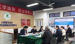 省教育厅专家组莅临我校实地验收河南省现代学徒制示范点建设项目